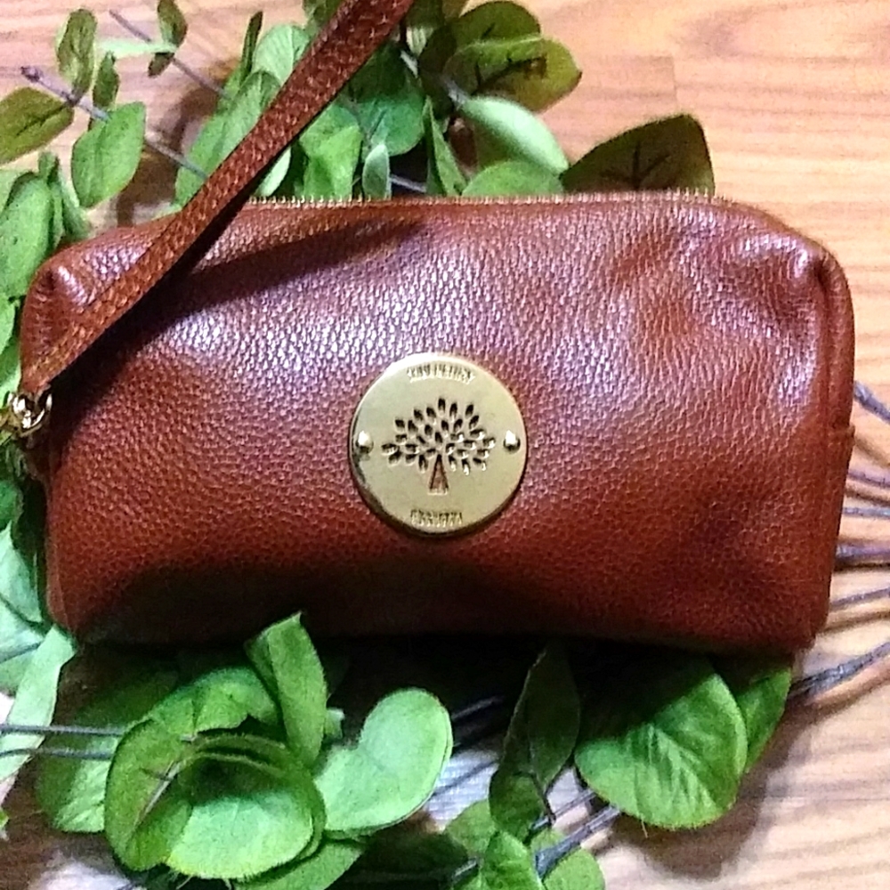 MULBERRY LEATHER WRISTLET